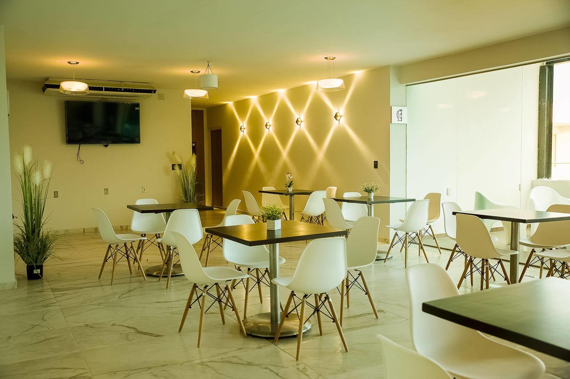 Hotel Aqua Spa & Resort Martinez de la Torre Bagian luar foto