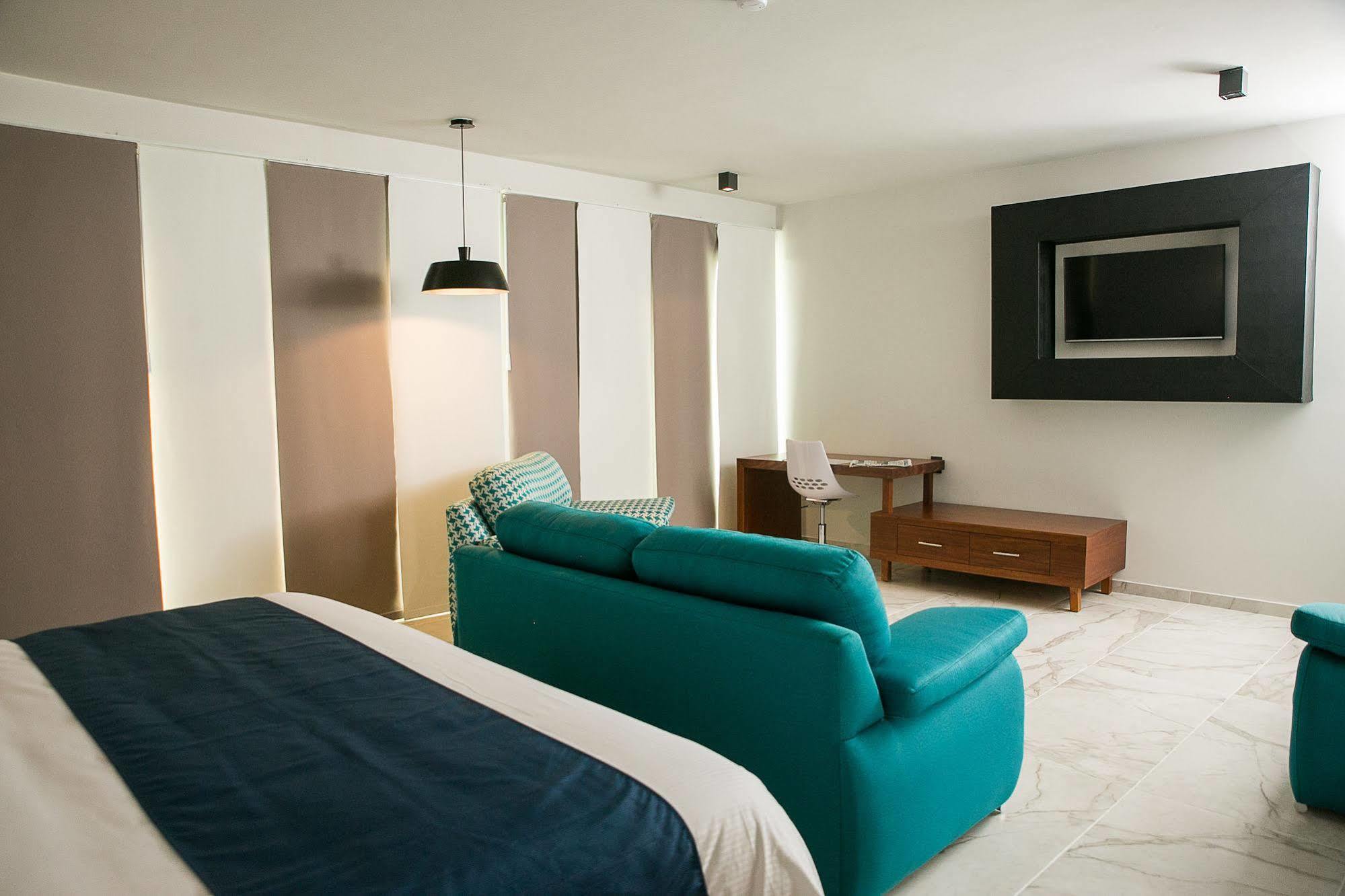 Hotel Aqua Spa & Resort Martinez de la Torre Bagian luar foto