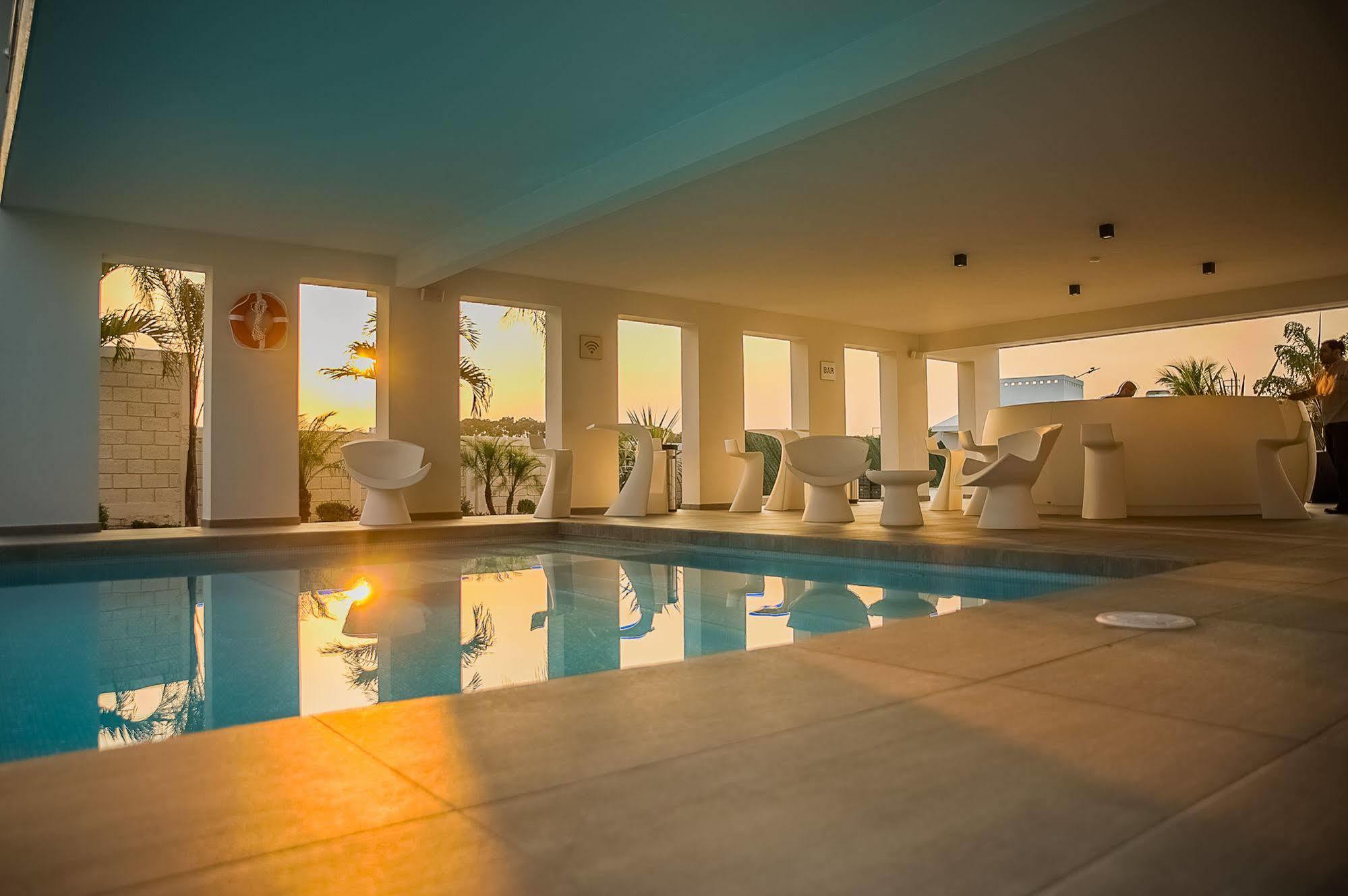 Hotel Aqua Spa & Resort Martinez de la Torre Bagian luar foto